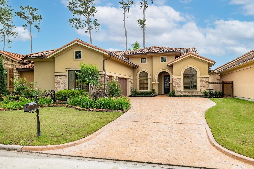 Photo of 3023 Serena Vista Way, Houston, TX 77068 (MLS # 64944735)