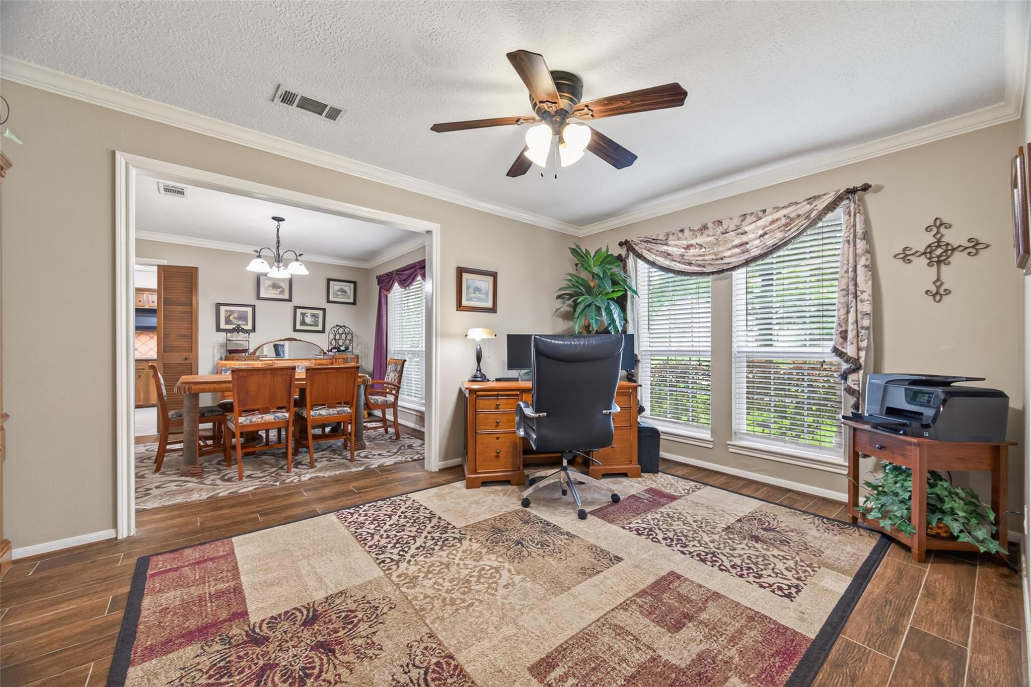 16217 Lakeview Drive