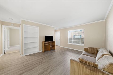 Photo of 2350 Bering Drive #121, Houston, TX 77057 (MLS # 54851742)