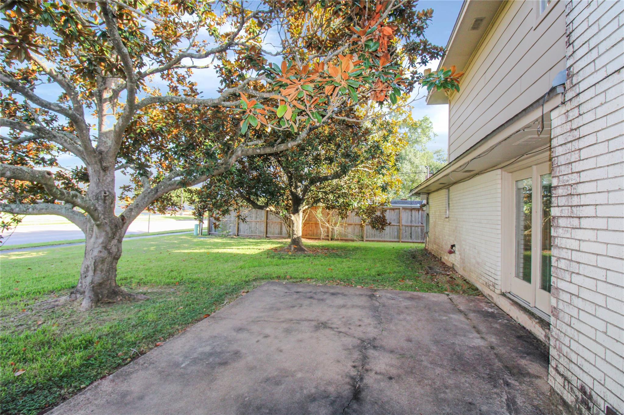 2 Elm Place