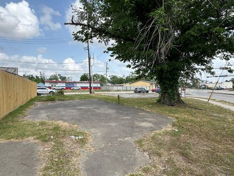 Photo of 7217 Wheatley Street, Houston, TX 77088 (MLS # 37598893)