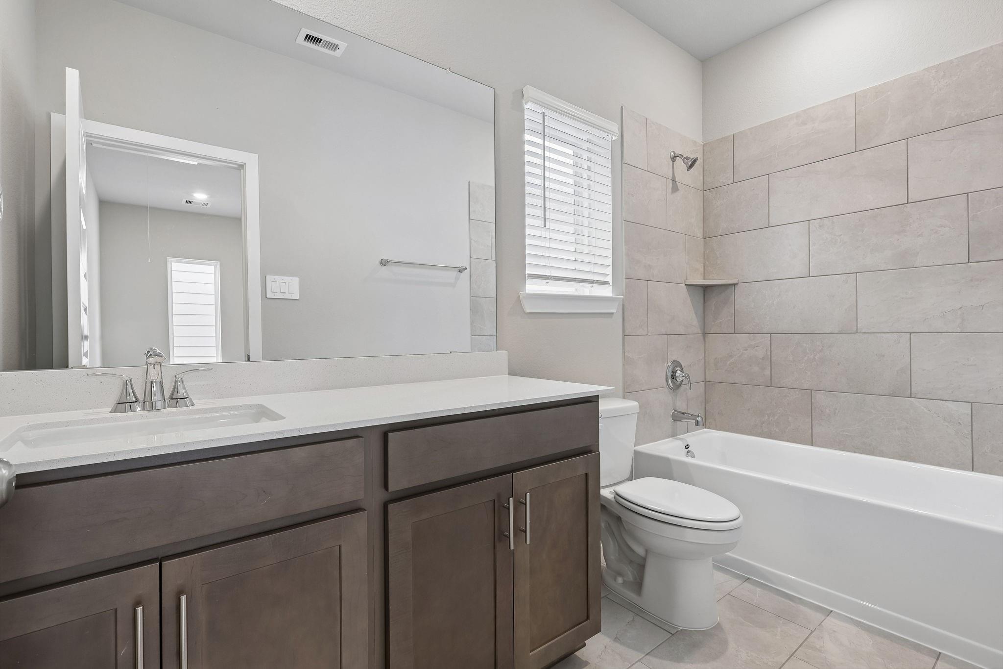 1022 Cedar Place Lane