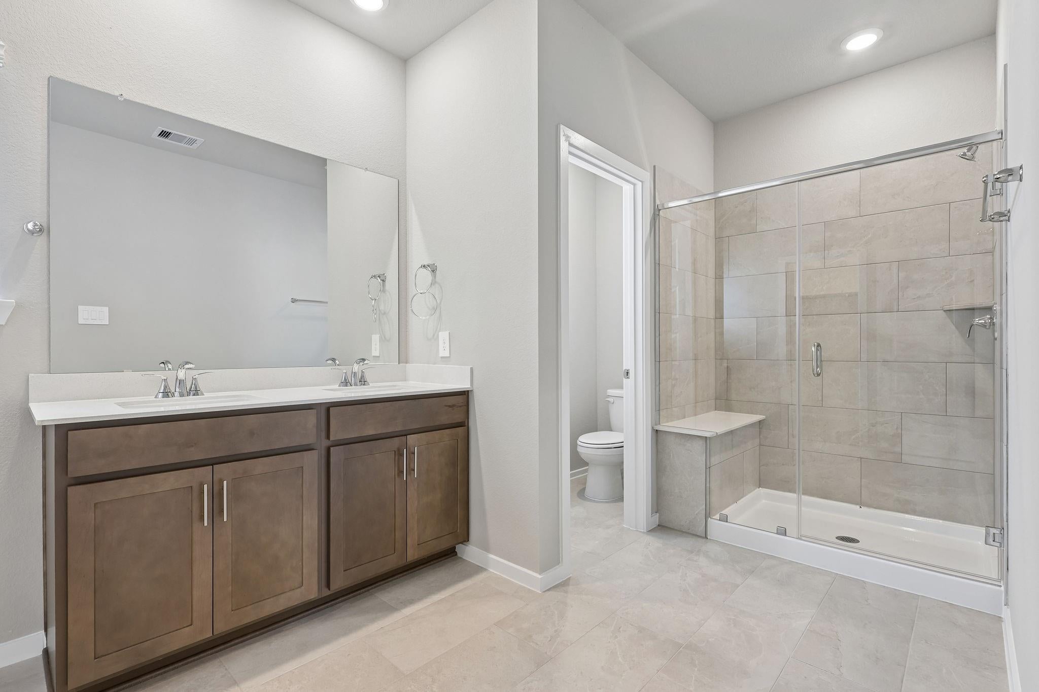1022 Cedar Place Lane