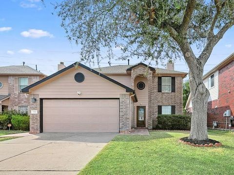 Photo of 11806 Berry Place Drive, Houston, TX 77071 (MLS # 20223779) Photo of 11806 Berry Place Drive, Houston, TX 77071 (MLS # 20223779)