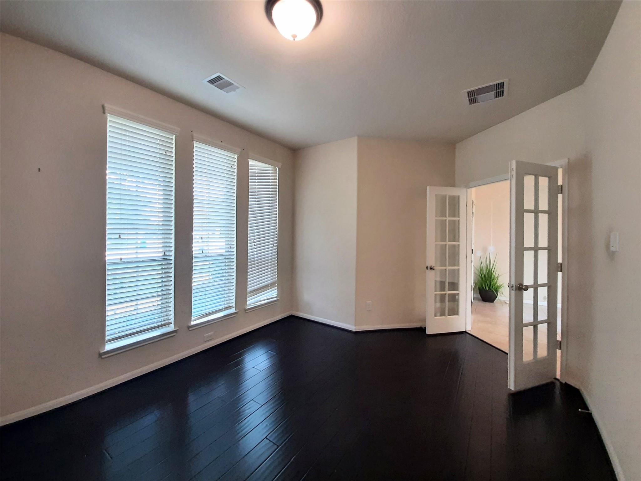 6002 Mangrove Falls Court