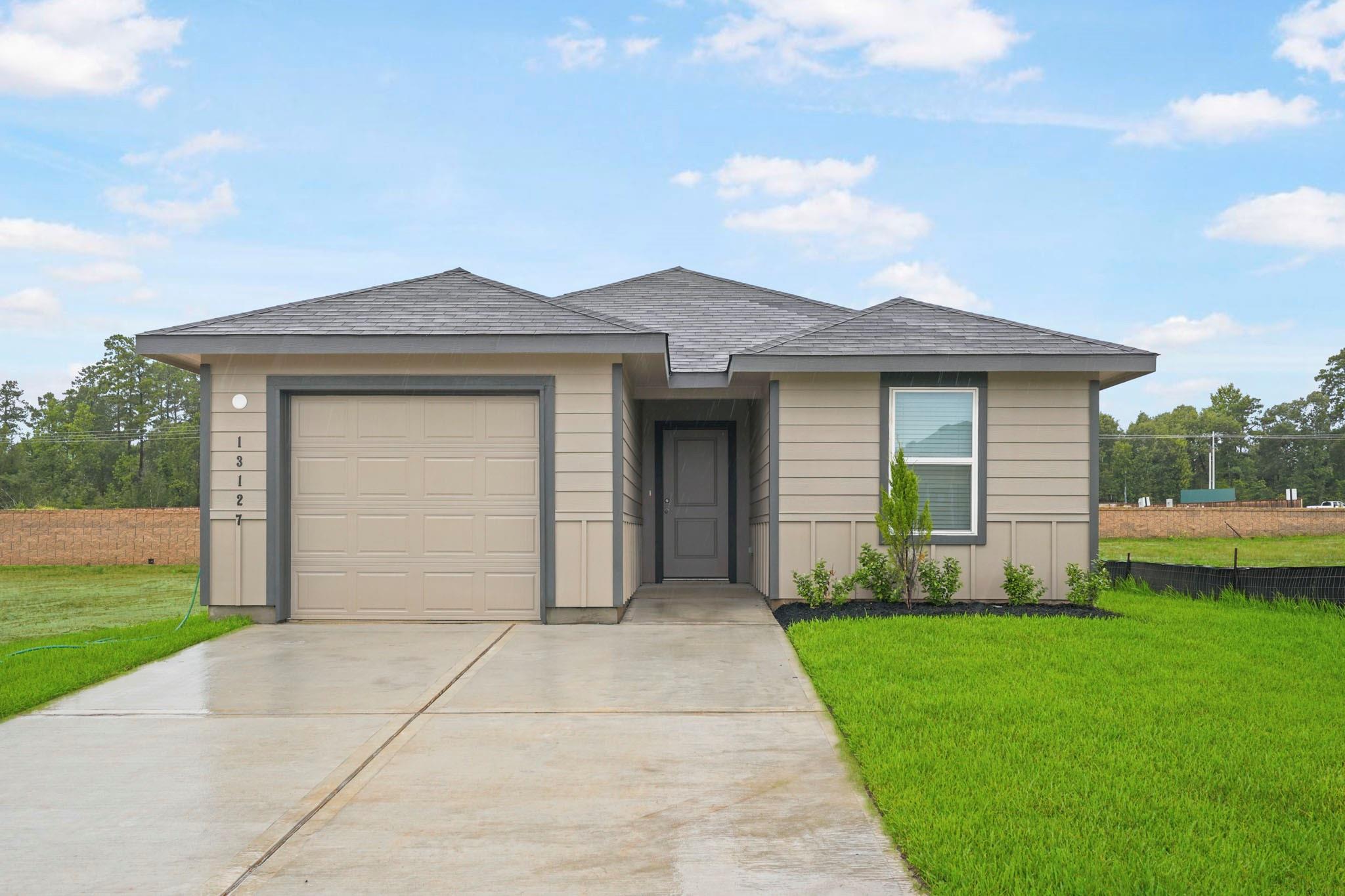 Photo 1 of 22 — 13127 Mccrorey Crest Lane, Conroe, TX 77303