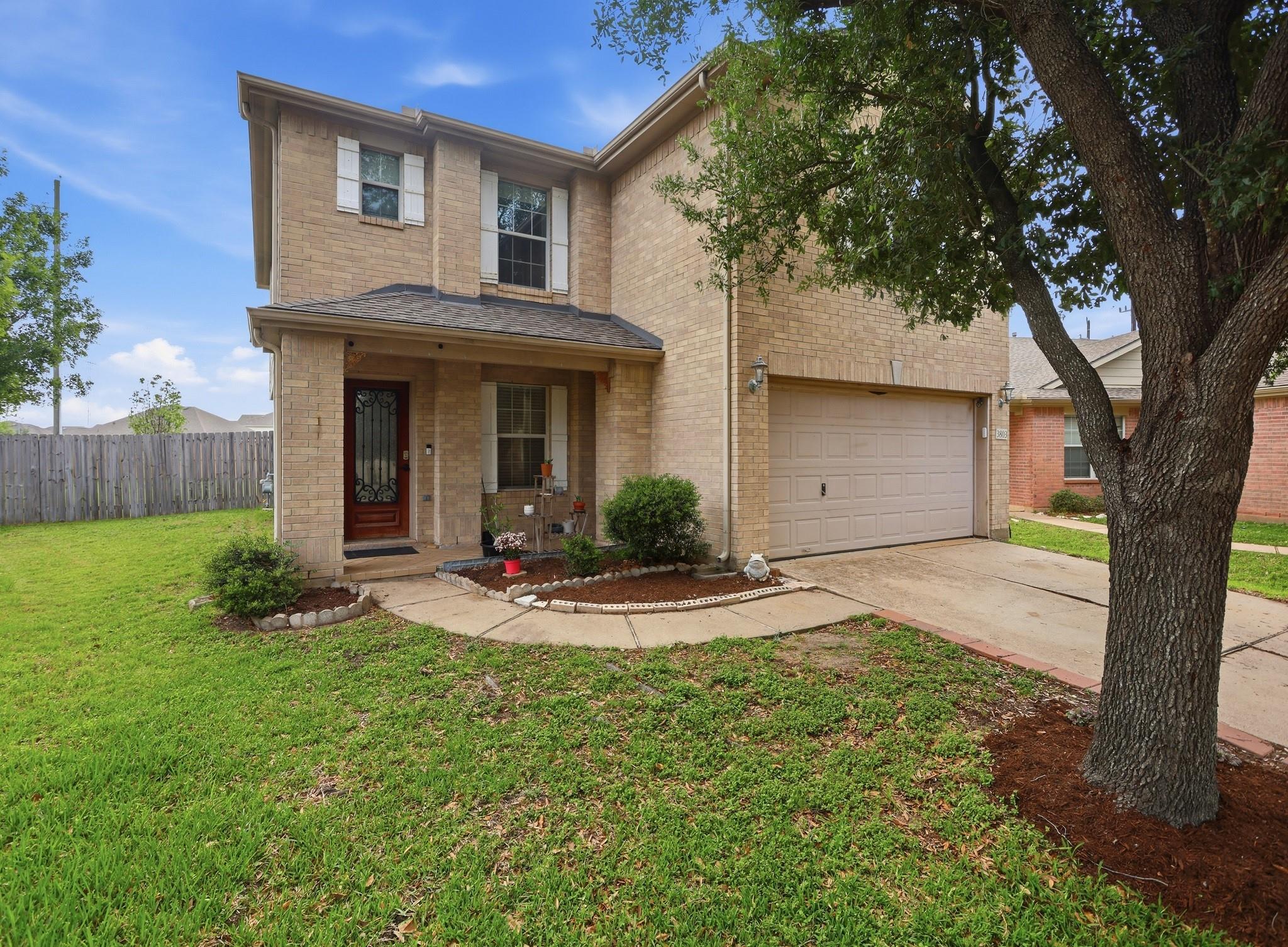 3803 Banks Ridge Lane