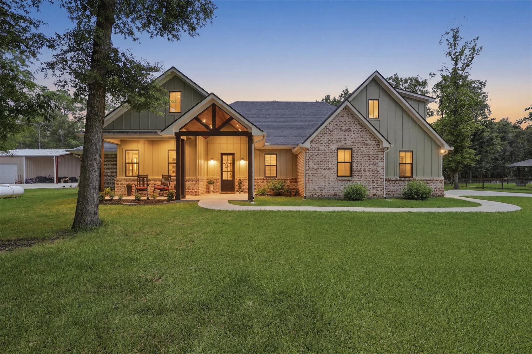 735 County Road 6324