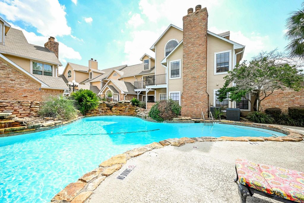 Photo of 2300 Old Spanish Trail #1004, Houston, TX 77054 (MLS # 36453238)