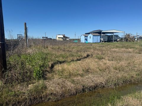 1455 Mabry Street Gilchrist TX 77617