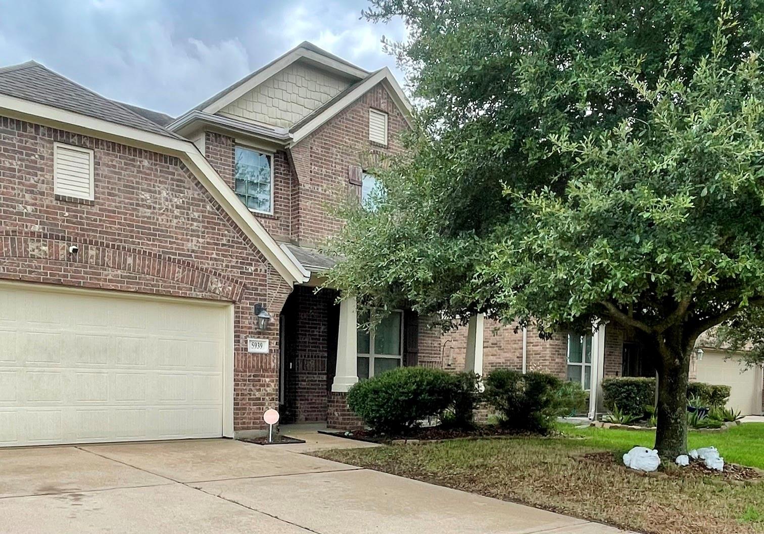 5939 Northcrest Village Way