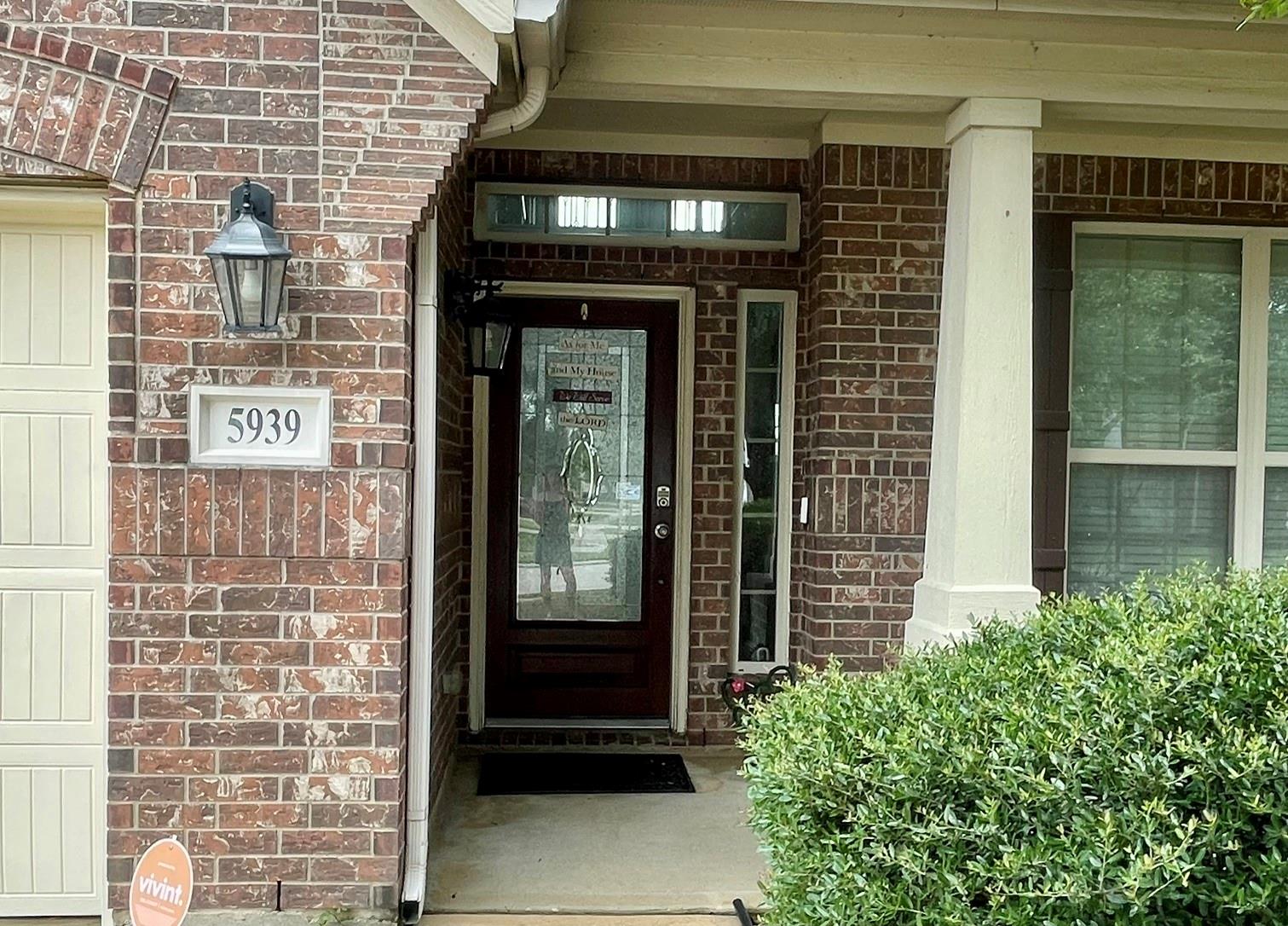 5939 Northcrest Village Way