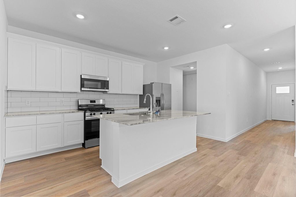 Photo of 1607 Knox Hill Path, Iowa Colony, TX 77583 (MLS # 44377145)