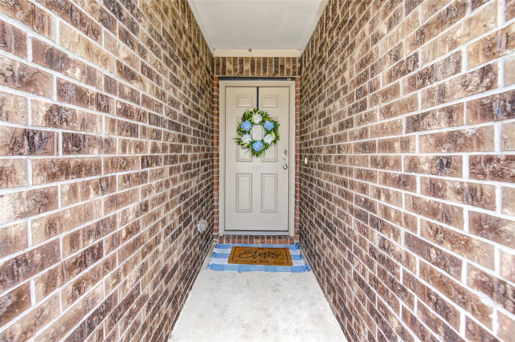 27114 Breakaway Lane