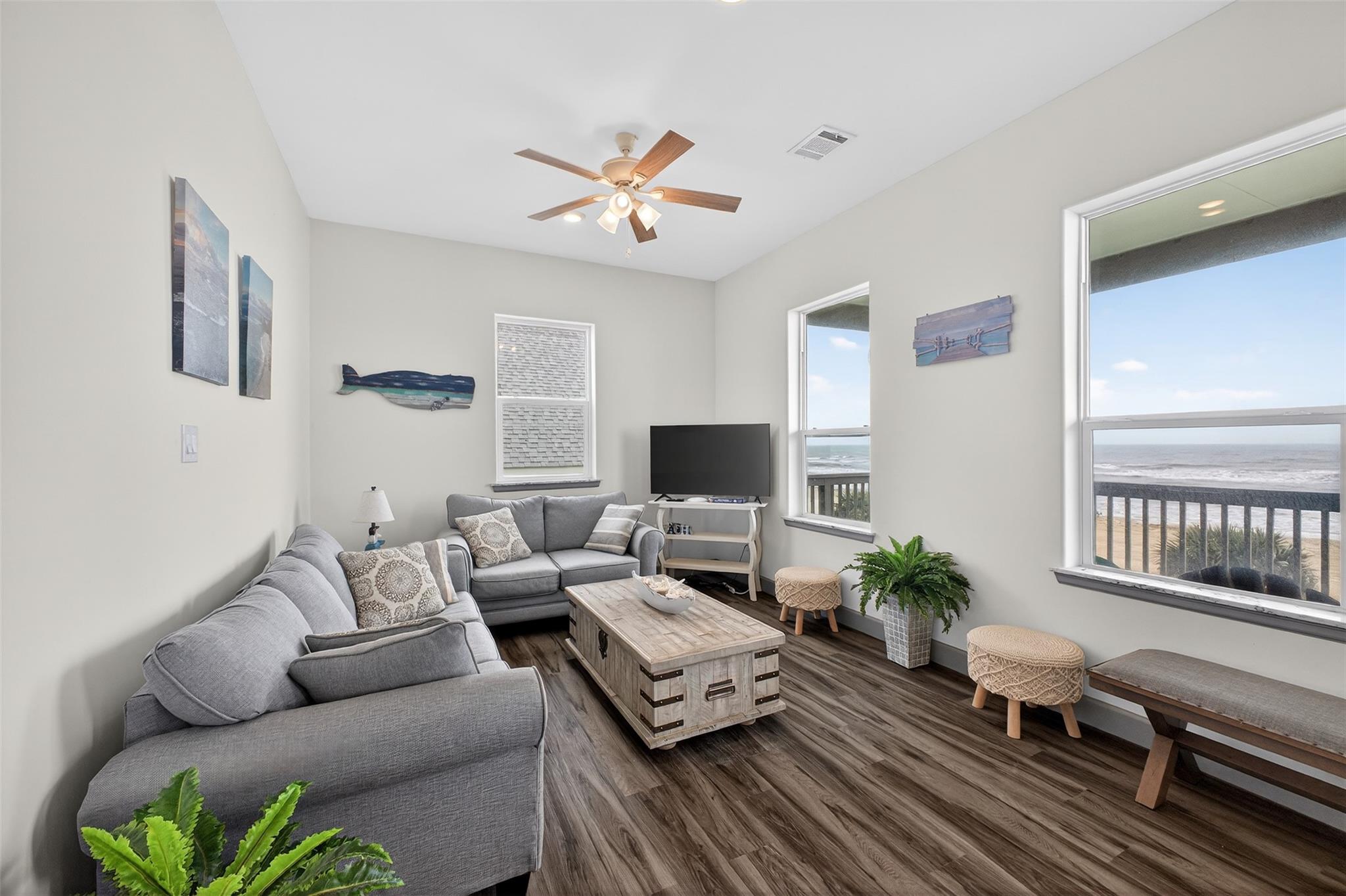 Crystal Beach, Texas, 77650, United States, 3 Bedrooms Bedrooms, ,2 BathroomsBathrooms,Residential,Active,2027273
