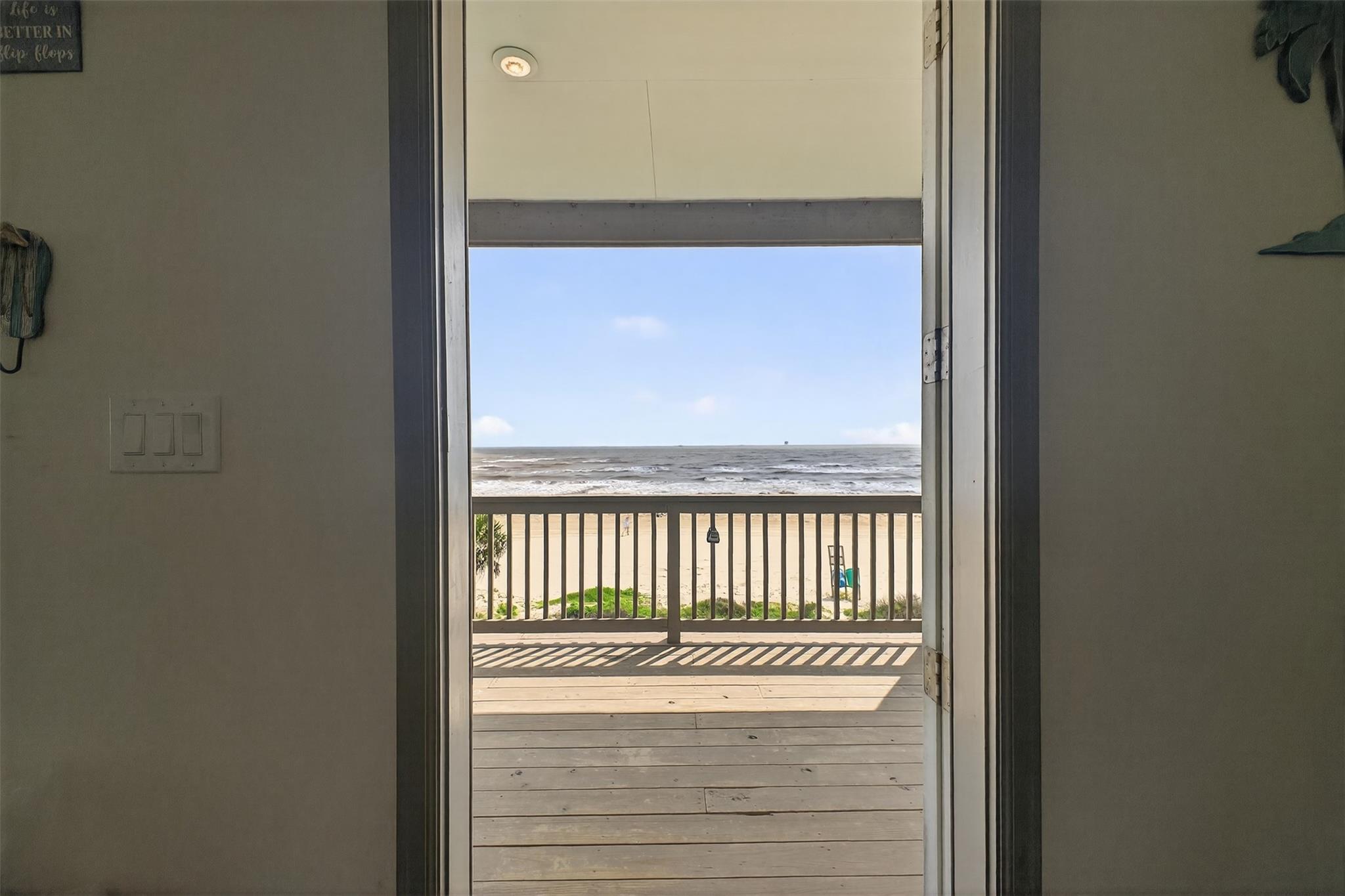 Crystal Beach, Texas, 77650, United States, 3 Bedrooms Bedrooms, ,2 BathroomsBathrooms,Residential,Active,2027273