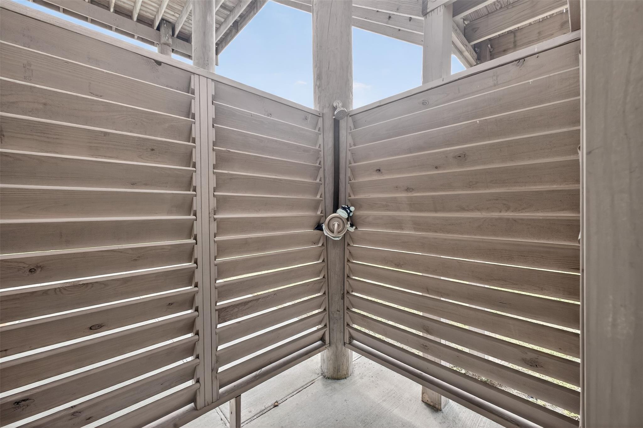 Crystal Beach, Texas, 77650, United States, 3 Bedrooms Bedrooms, ,2 BathroomsBathrooms,Residential,Active,2027273