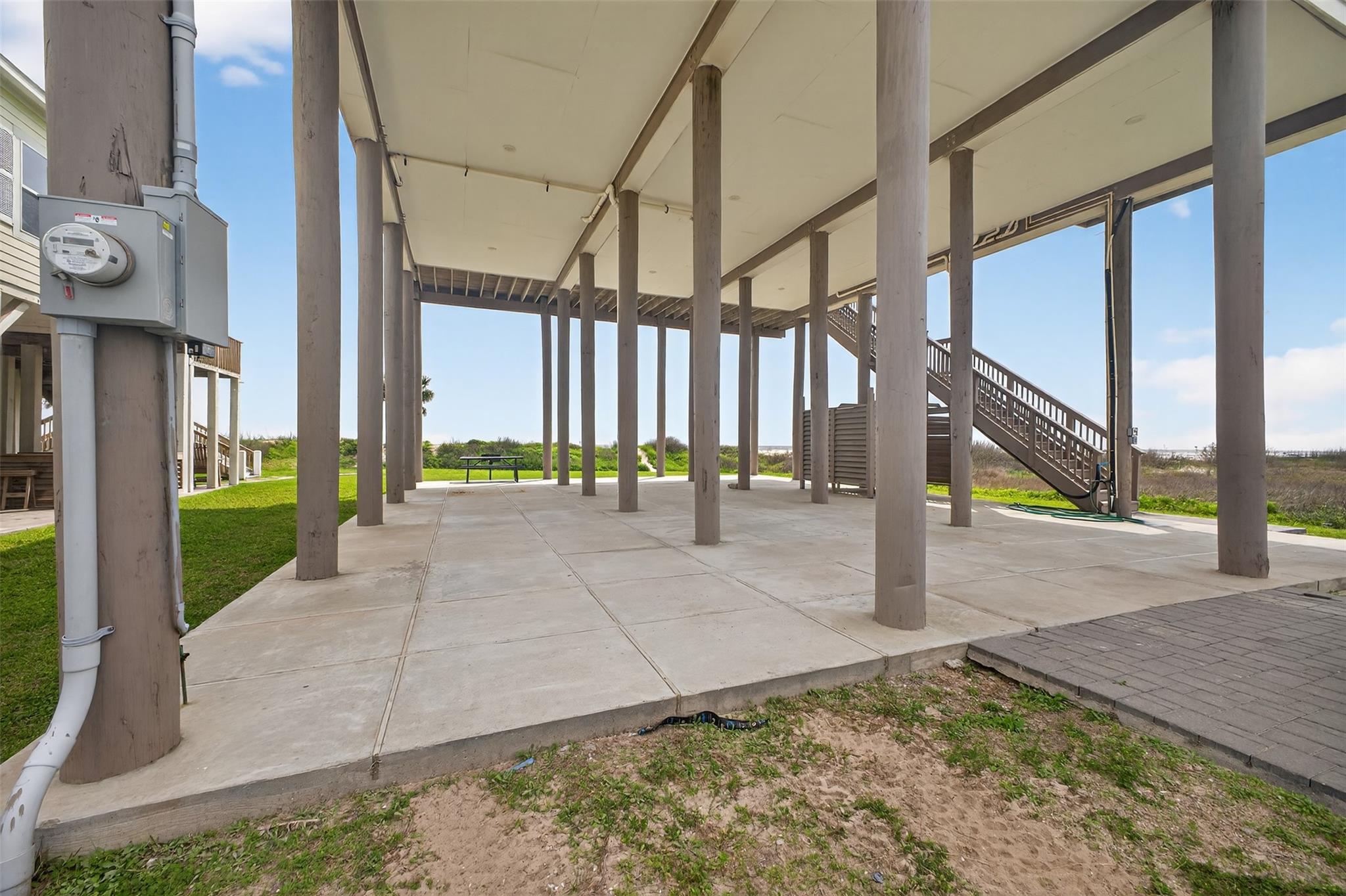 Crystal Beach, Texas, 77650, United States, 3 Bedrooms Bedrooms, ,2 BathroomsBathrooms,Residential,Active,2027273