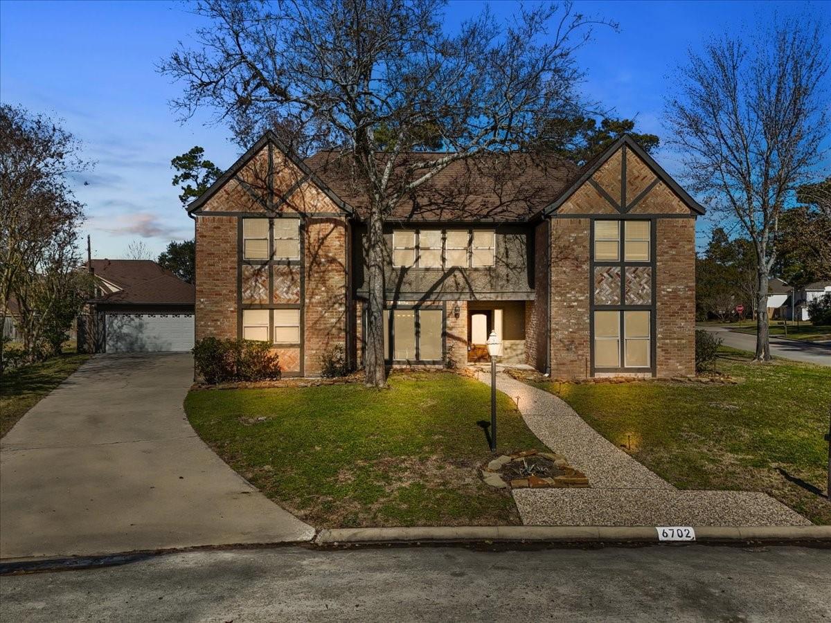 6702 Robinwick Court