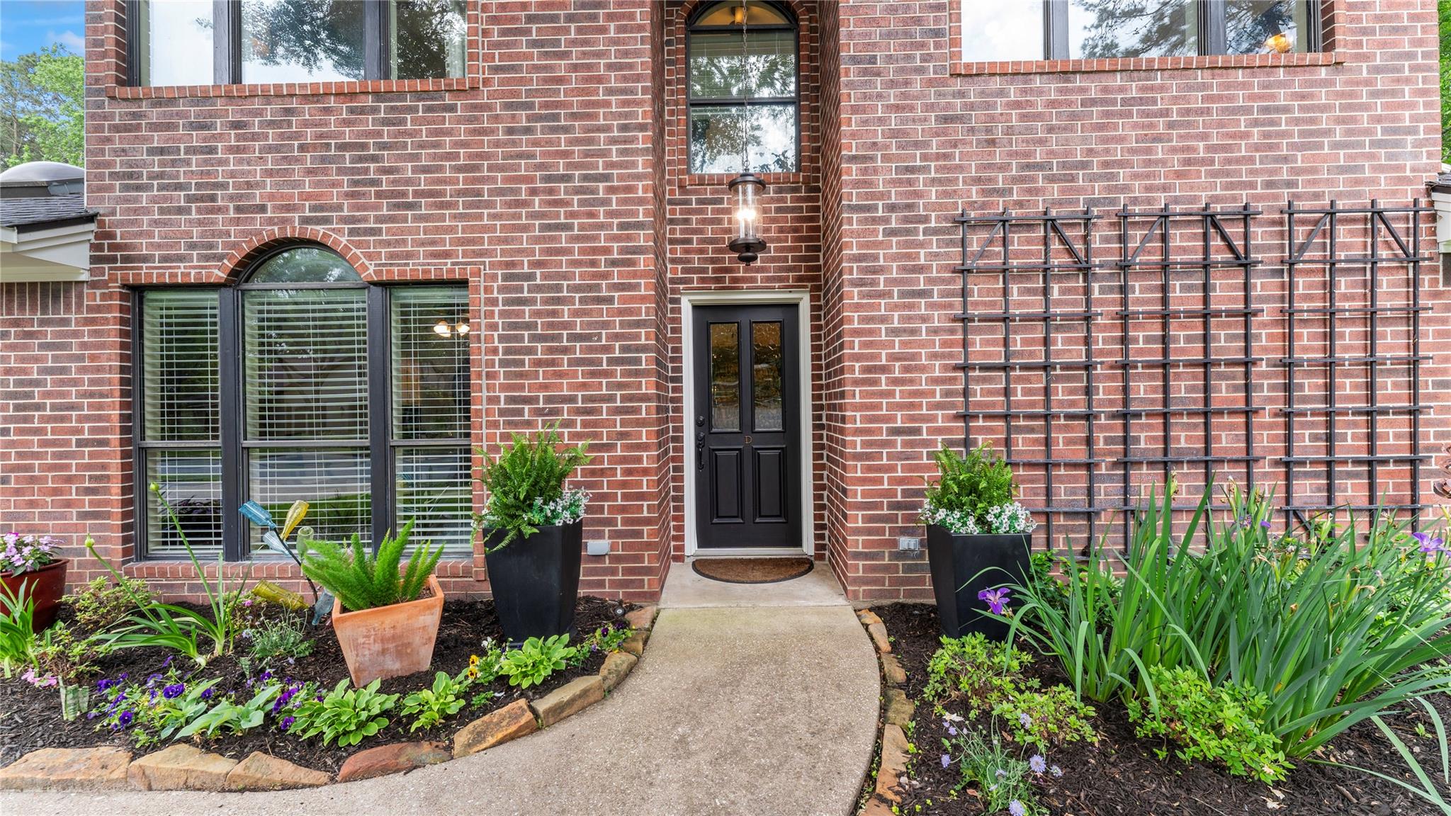 1415 River Oaks Drive