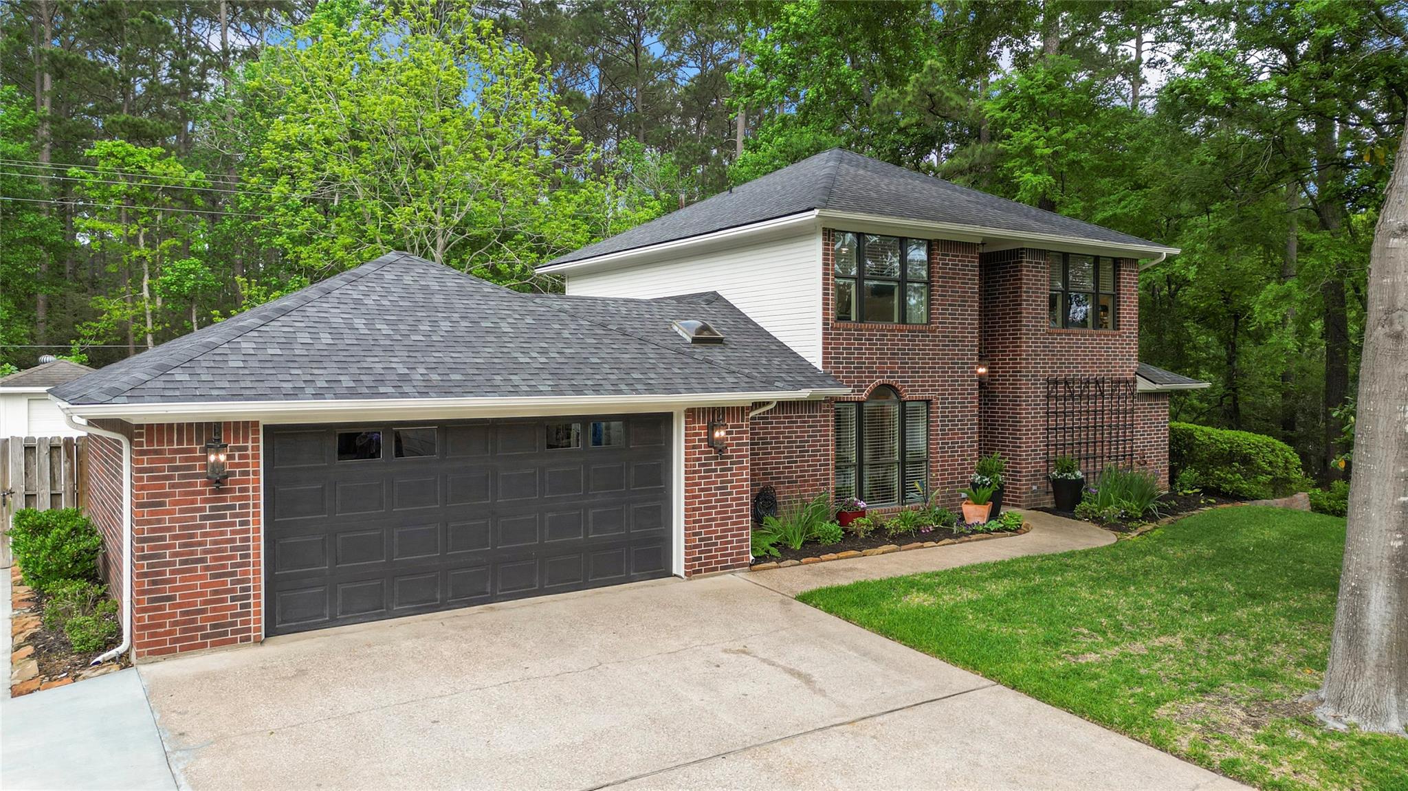 1415 River Oaks Drive