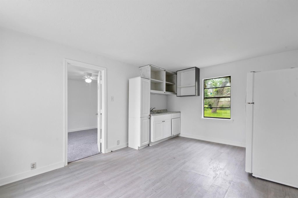 Photo of 806 East Emily Avenue #2, Wharton, TX 77488 (MLS # 20512311)