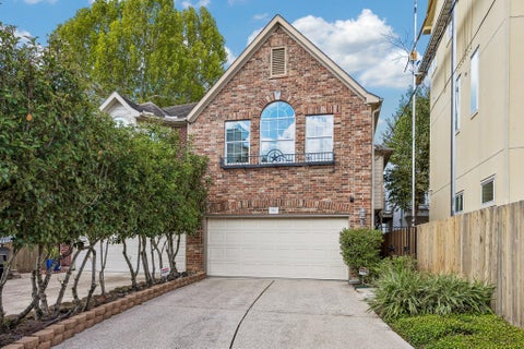 Photo of 813 Olive Street, Houston, TX 77007 (MLS # 15040615)