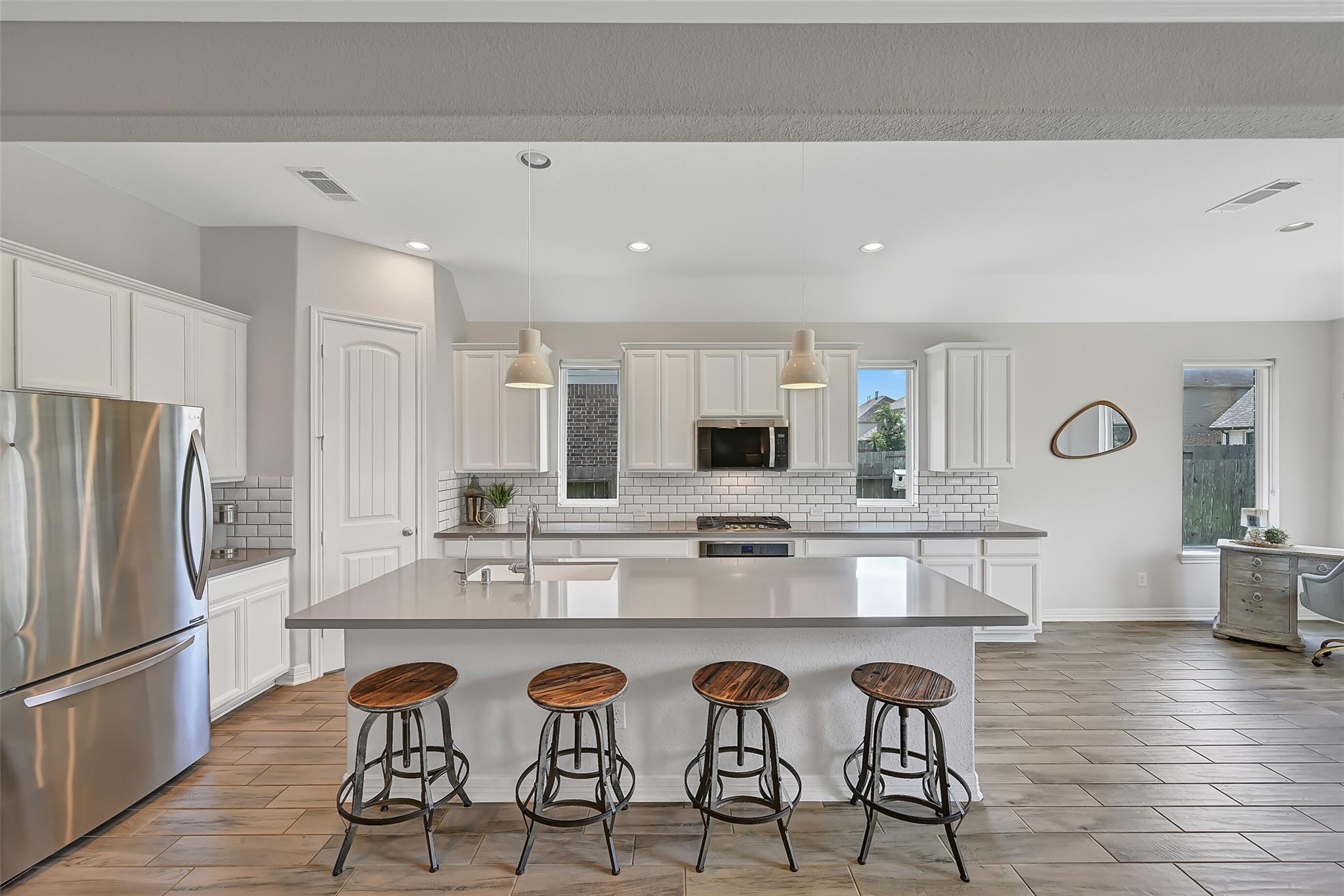 3528 Manor View Court