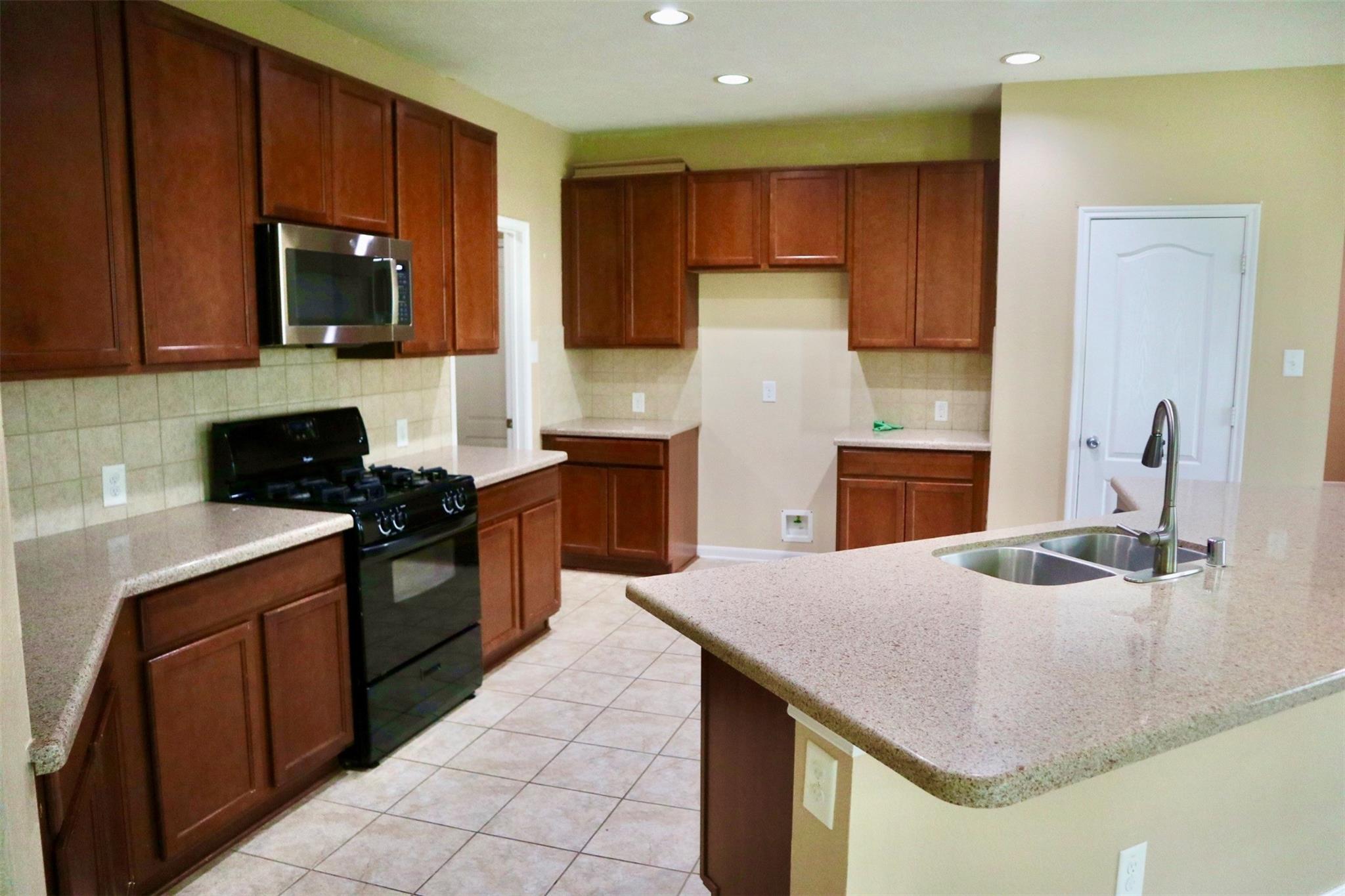 3410 Twin Meadow Lane