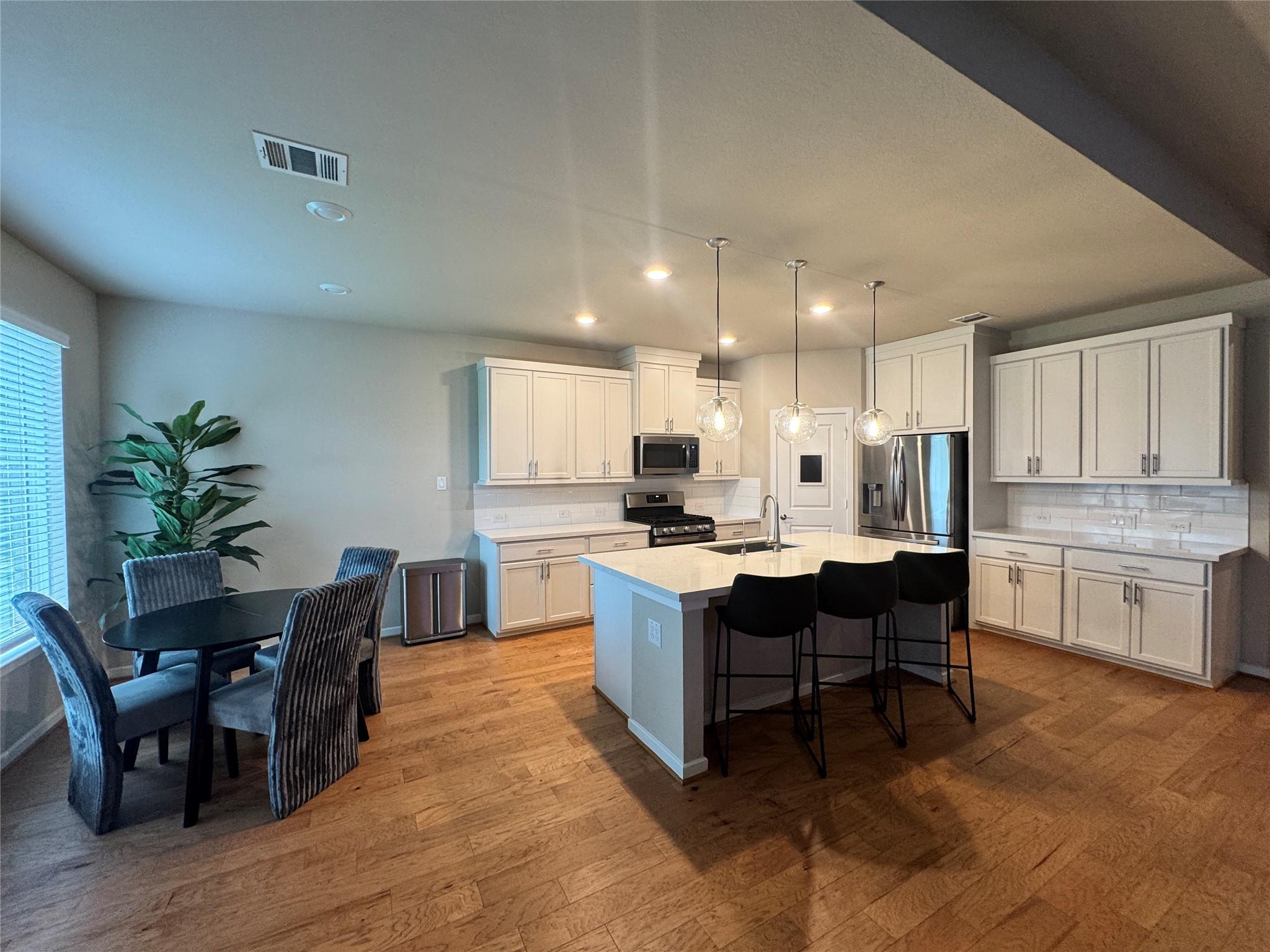 8326 Oakland Heights Lane