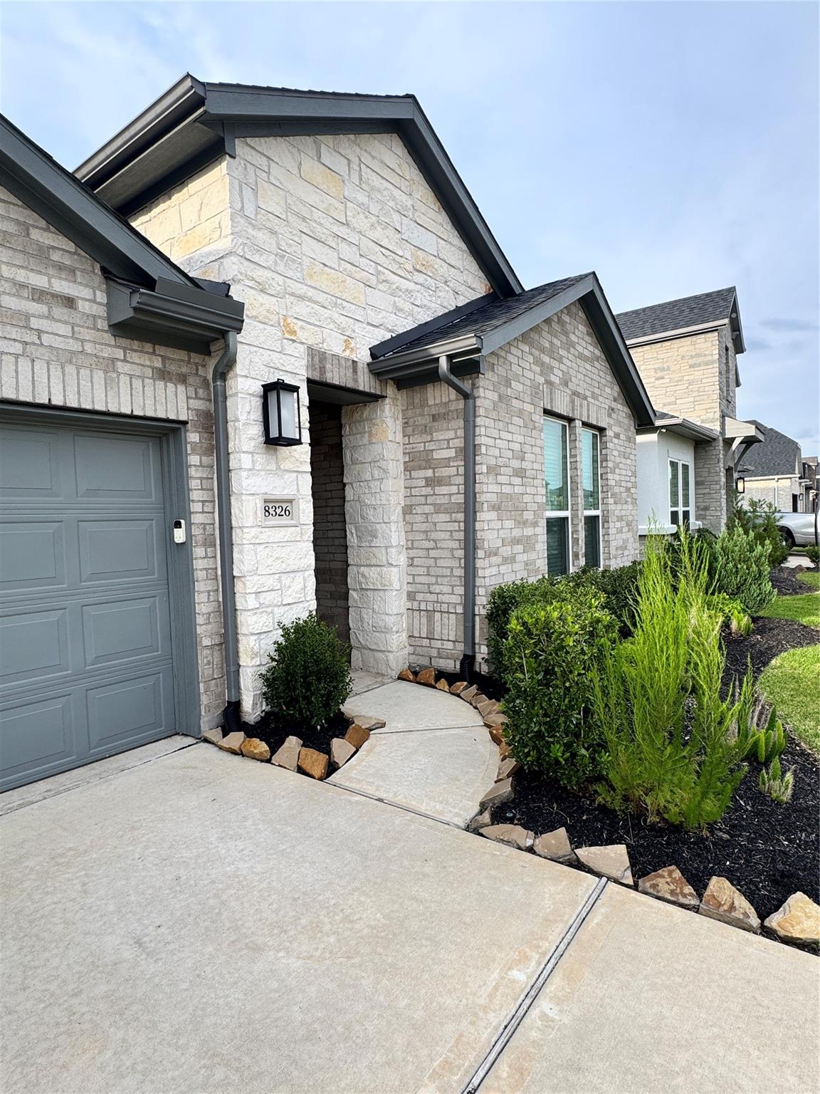 8326 Oakland Heights Lane