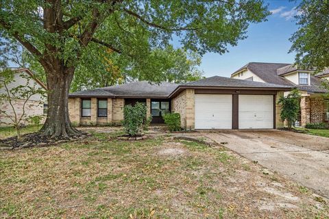 Photo of 7306 Lonesome Woods Trail, Humble, TX 77346 (MLS # 20260401)