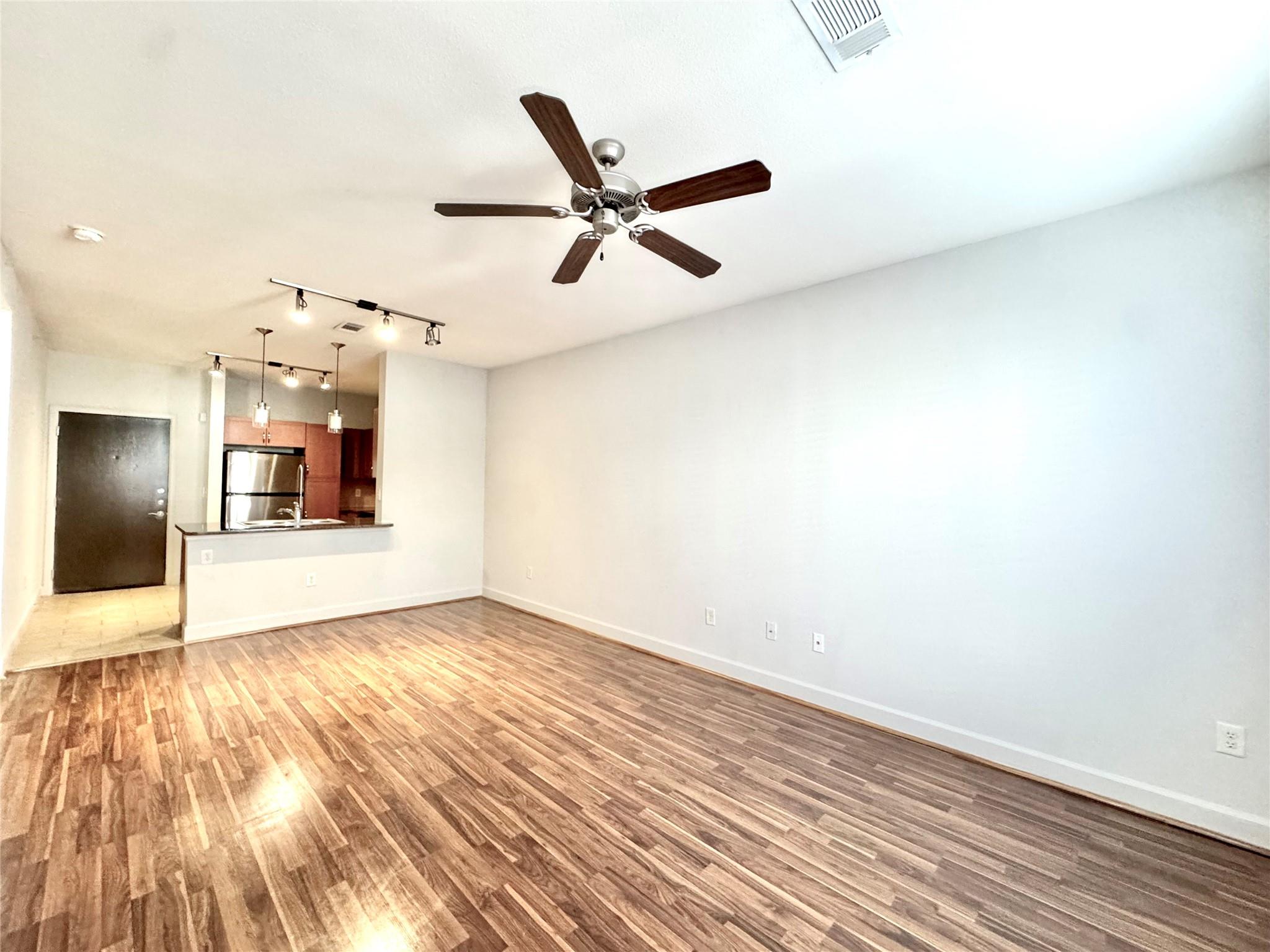 3333 Weslayan St Street 2358