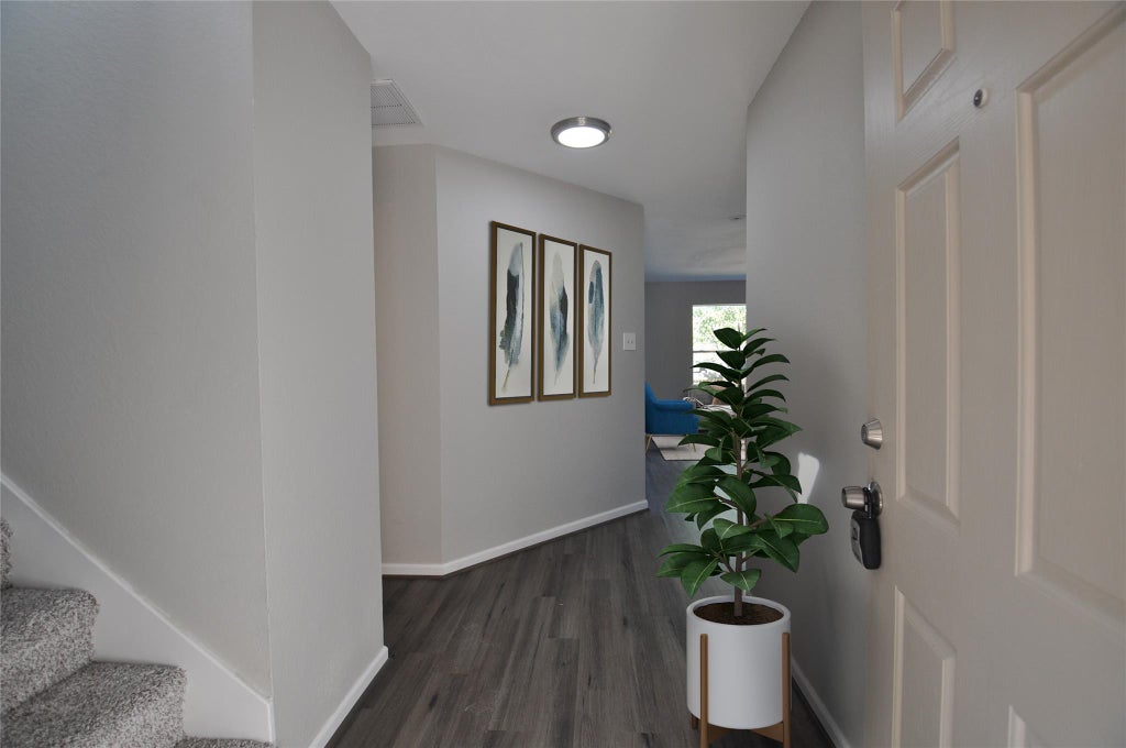 Photo of 2113 Whittier Drive, Houston, TX 77032 (MLS # 96386188)
