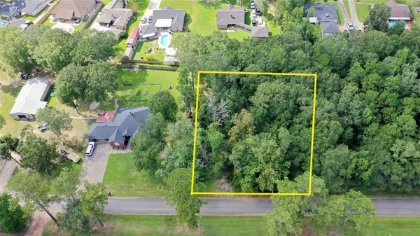 2210 APPIAN WAY, NEW CANEY, TX 77357 - Image 433efc5262d443fe82ee210684bd7059/2802367151