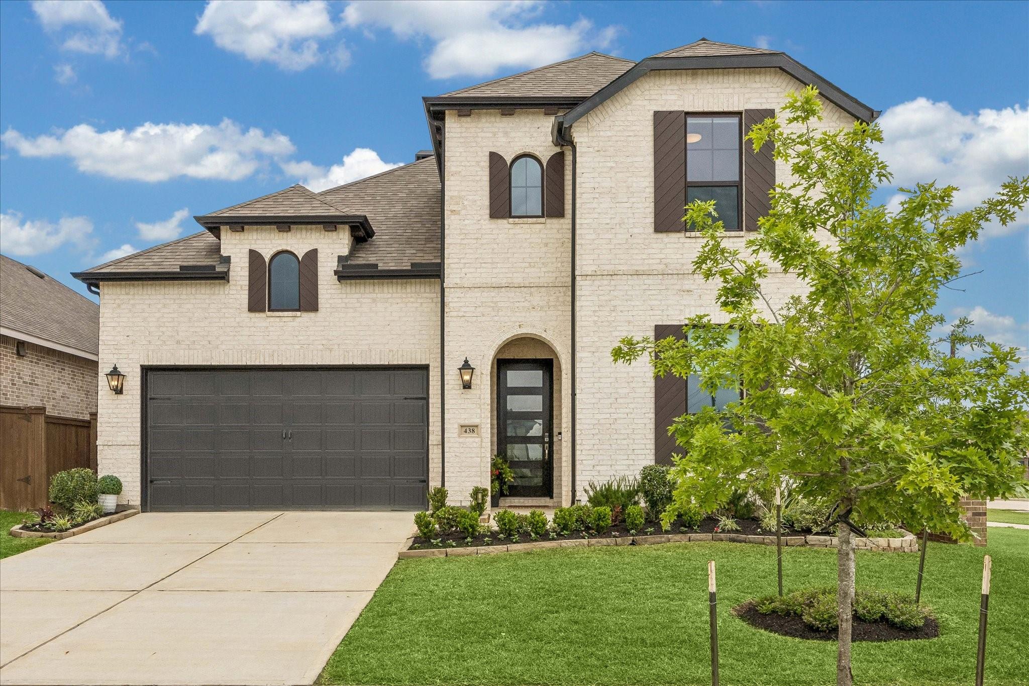 438 Livermore Street