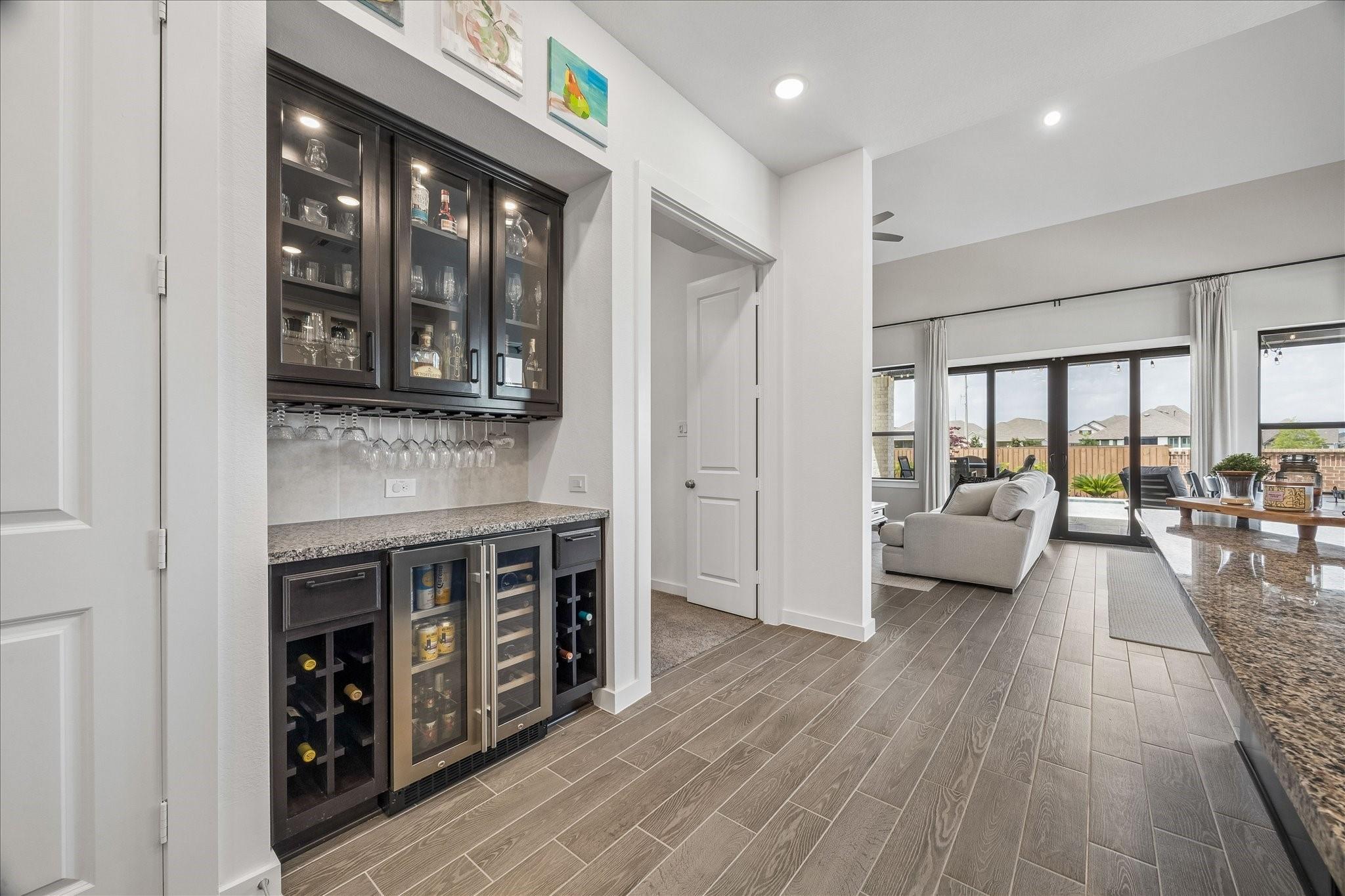 438 Livermore Street