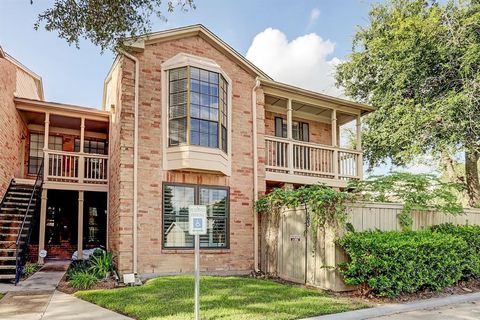 Photo of 2255 Braeswood Park Drive #164, Houston, TX 77030 (MLS # 36481669)