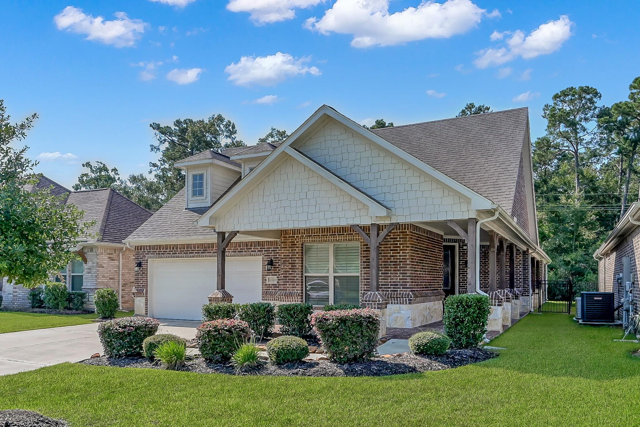 12121 Creekside Villas Court Court