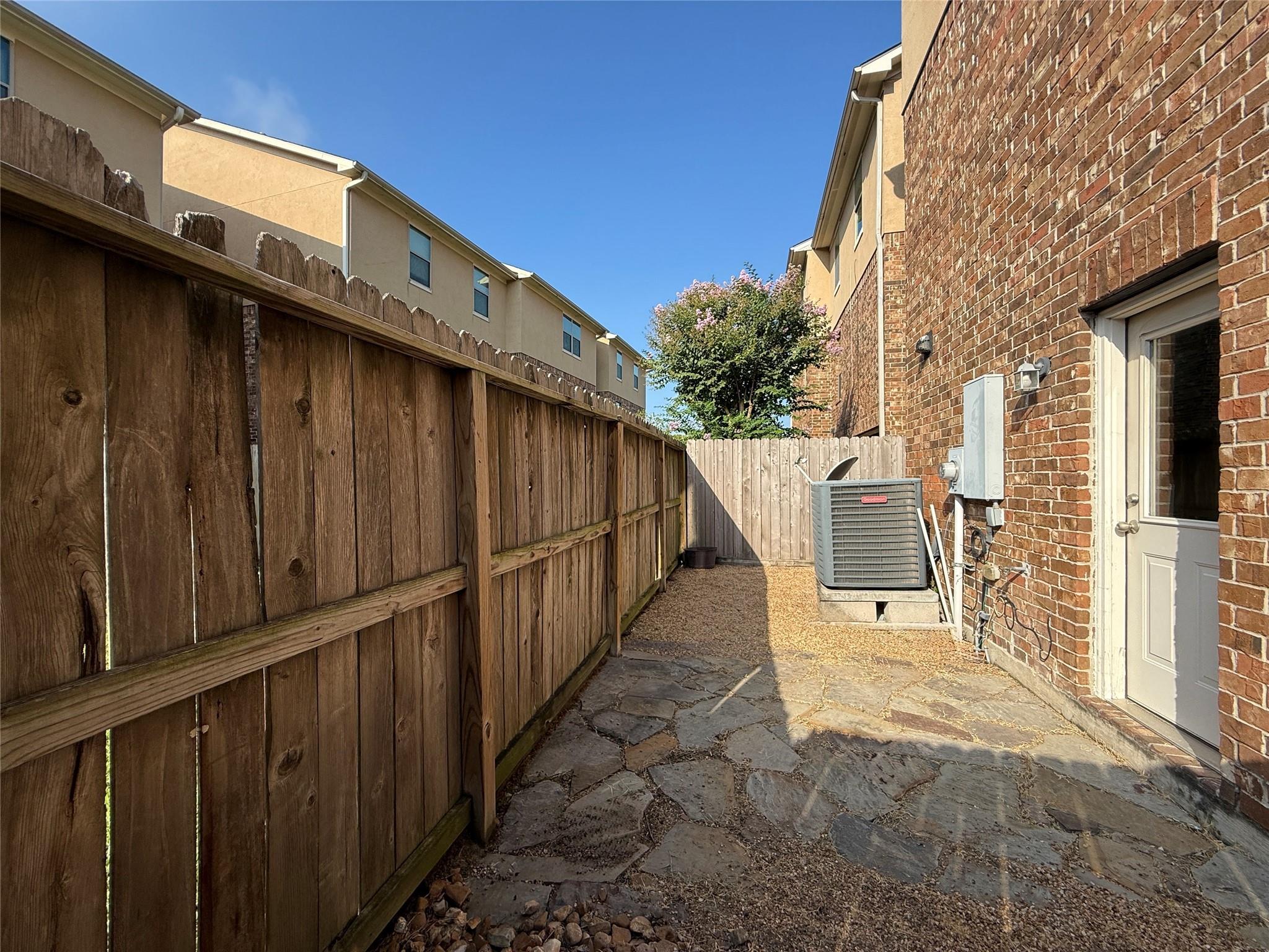 Houston, Texas 77040, United States, 3 Bedrooms Bedrooms, ,3 BathroomsBathrooms,Residential,Active,205582