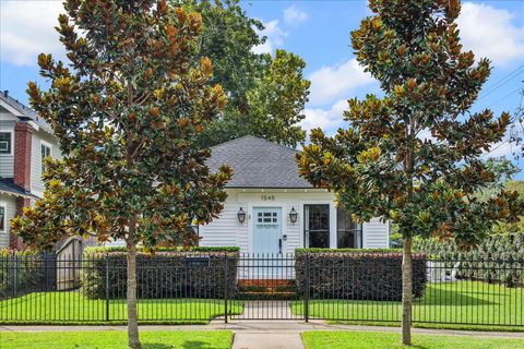 Photo of 1545 Arlington Street, Houston, TX 77008 (MLS # 45264743)