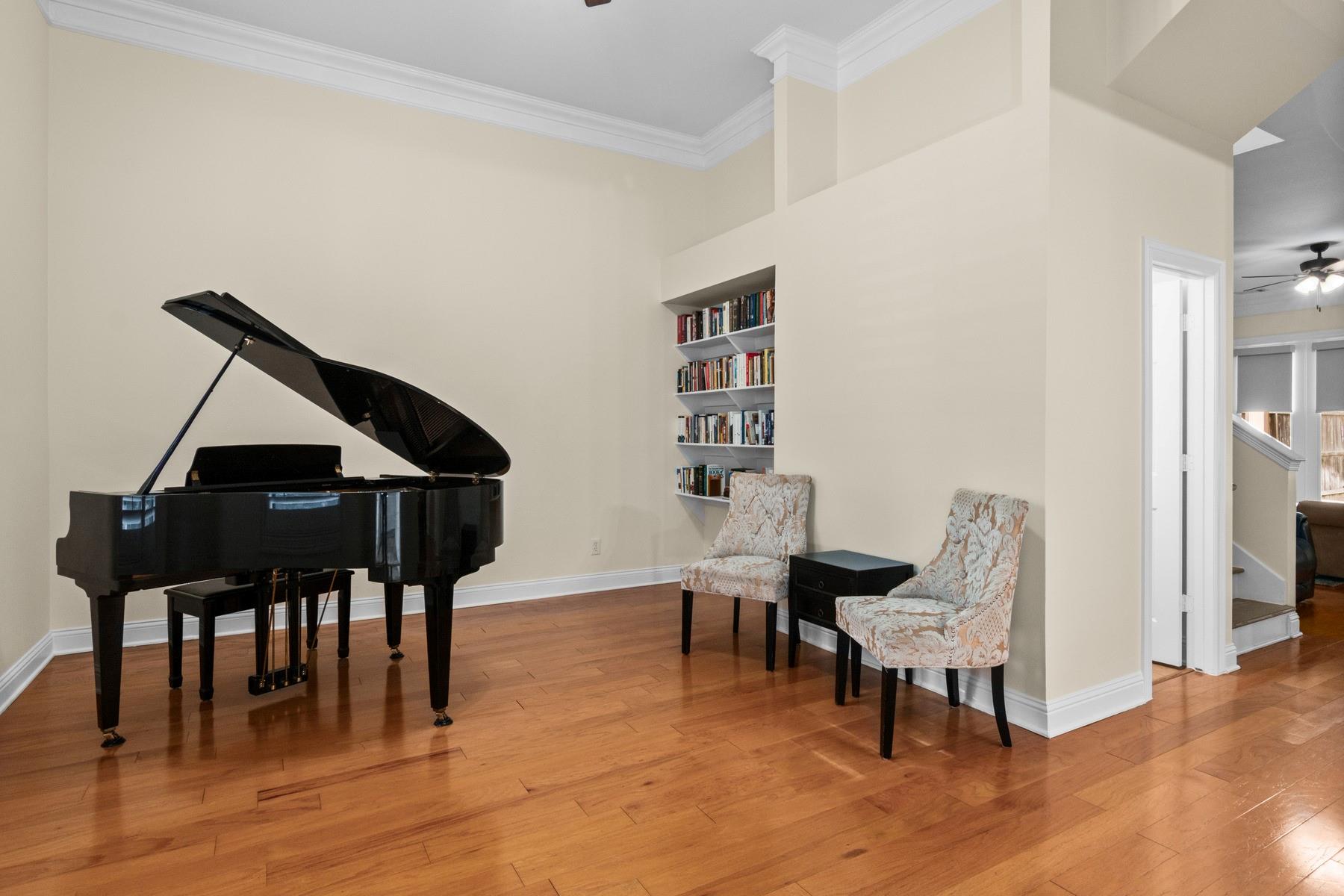 1912 Swift Boulevard