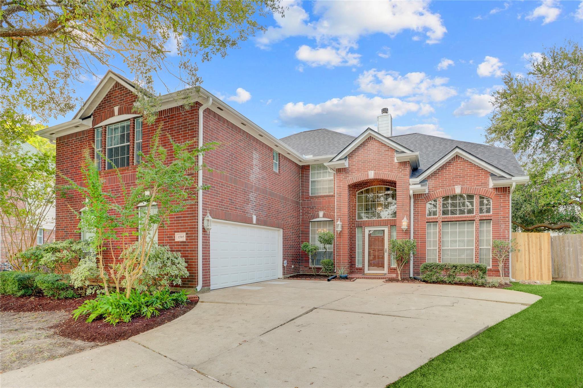 1505 Maple Leaf Court