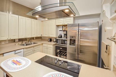 Condo For Sale - 10811 Richmond Avenue #38<br/> Harris County, Houston, TX 77042