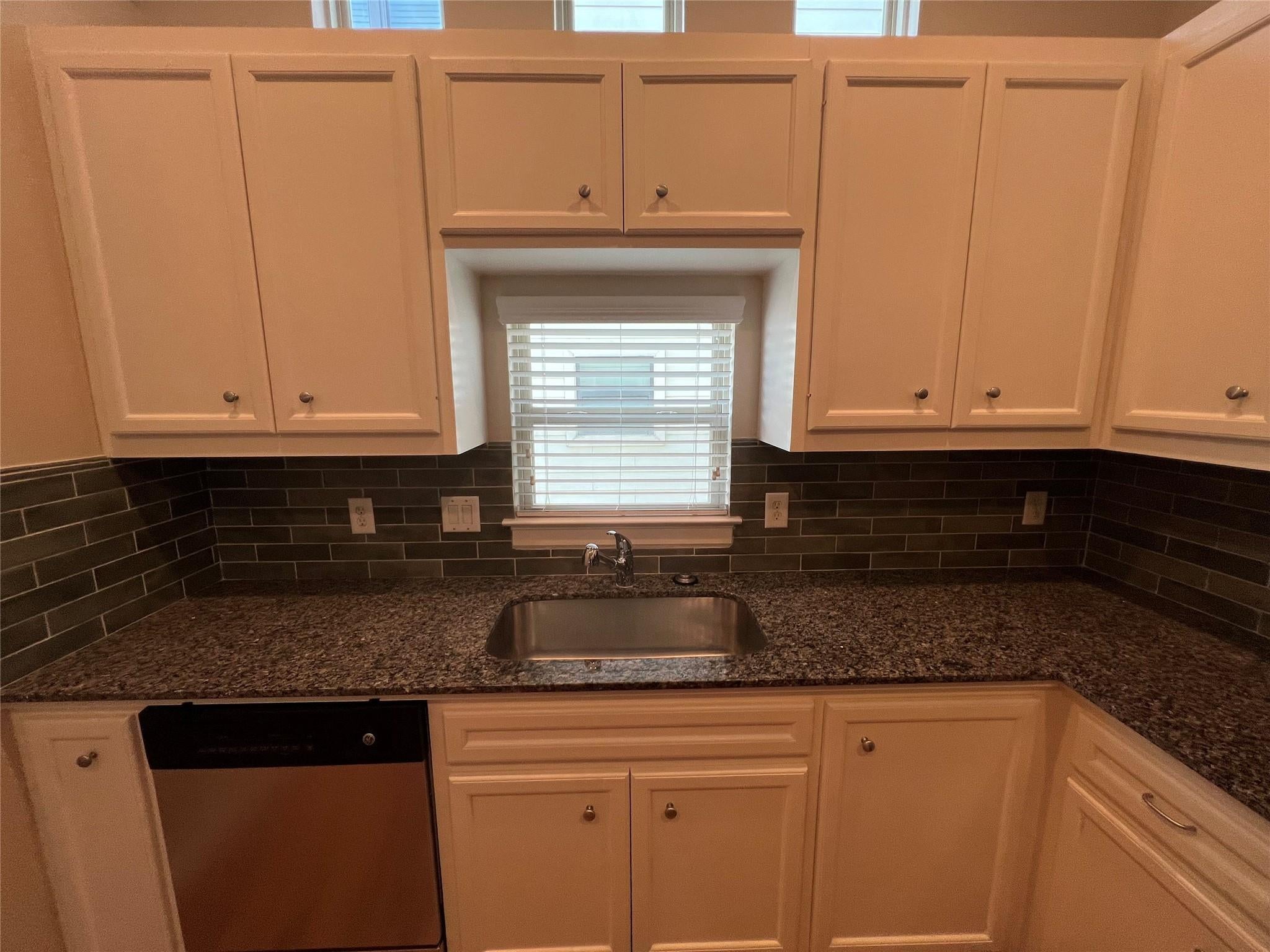 2710 Hullsmith Drive 404