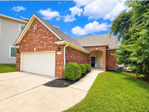 Photo of 12350 Pebble View Drive, Conroe, TX 77304 (MLS # 64126342)