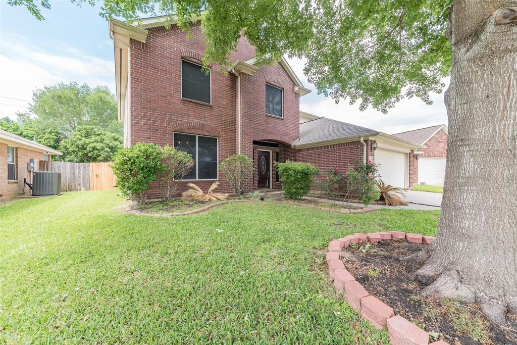Photo of 8406 Manassas Lane, Houston, TX 77083 (MLS # 29648173)