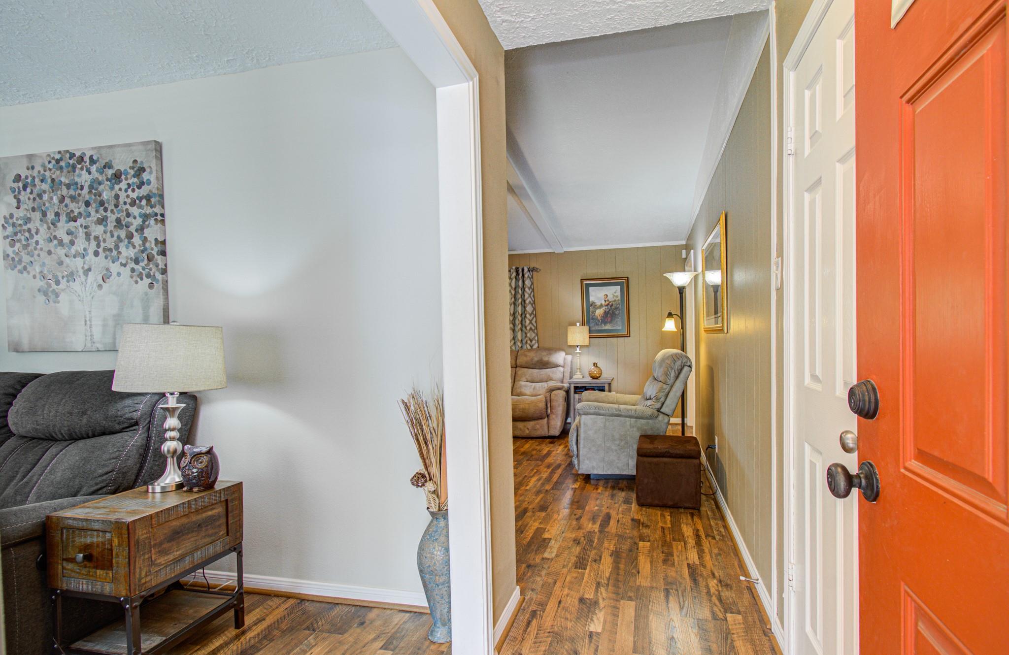 1920 Lazy Creek Lane