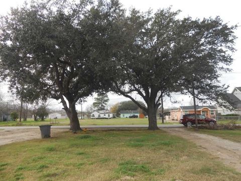 2809 Moore Avenue Bay City TX 77414