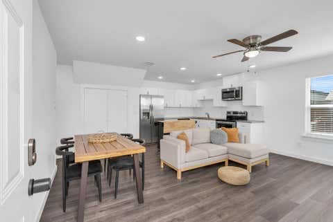 Multifamily For Rent - 8124 Sterlingshire Street #A<br/> Harris County, Houston, TX 77078
